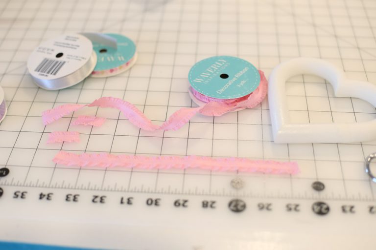 Ribbon Heart Wreath with Video Tutorial Make It Fun Blog